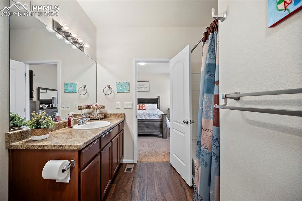 10084 Thunderbolt Trail Colorado Springs CO 80925