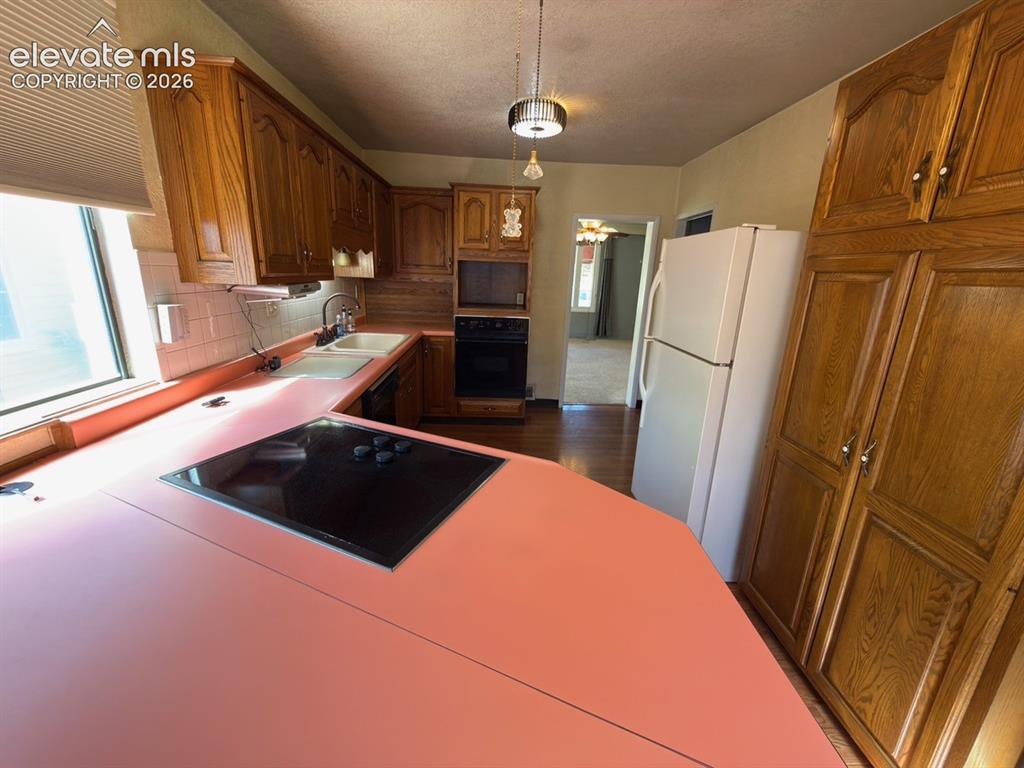 2002 Wyoming Avenue Pueblo CO 81004
