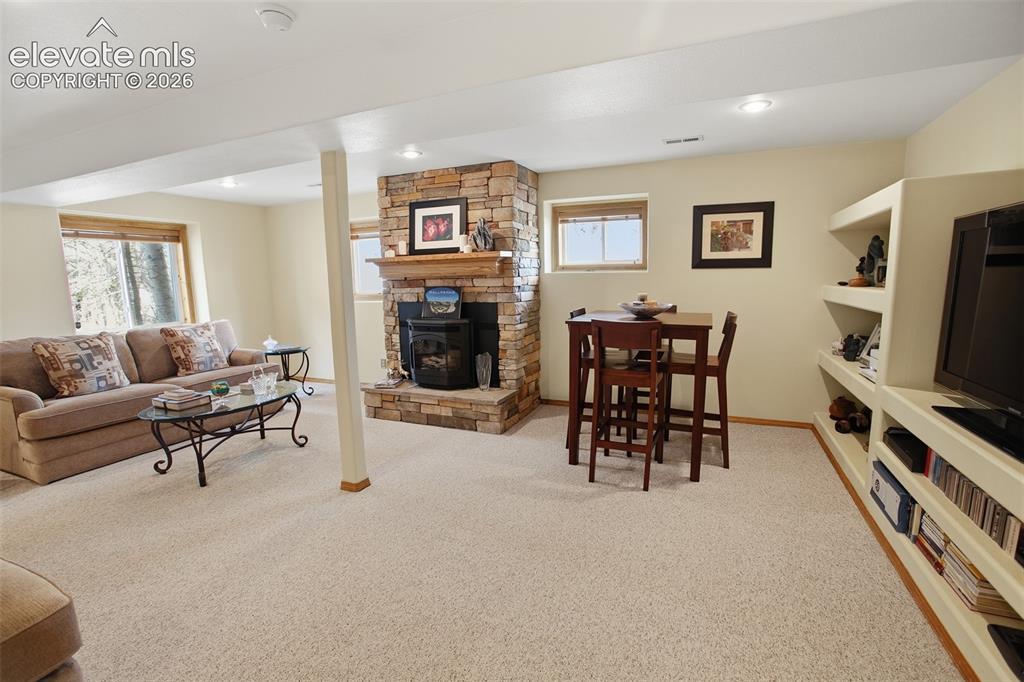 877 N Mountain Estates Road Florissant CO 80816