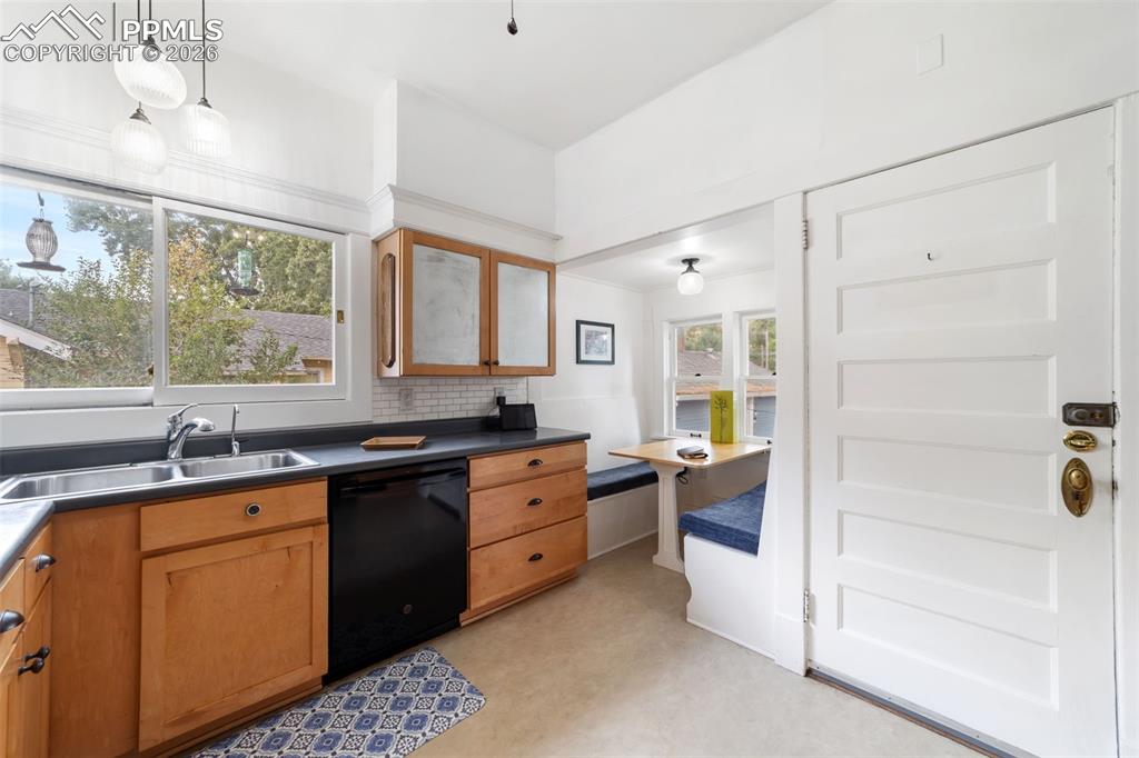 1124 N Cedar Street Colorado Springs CO 80903