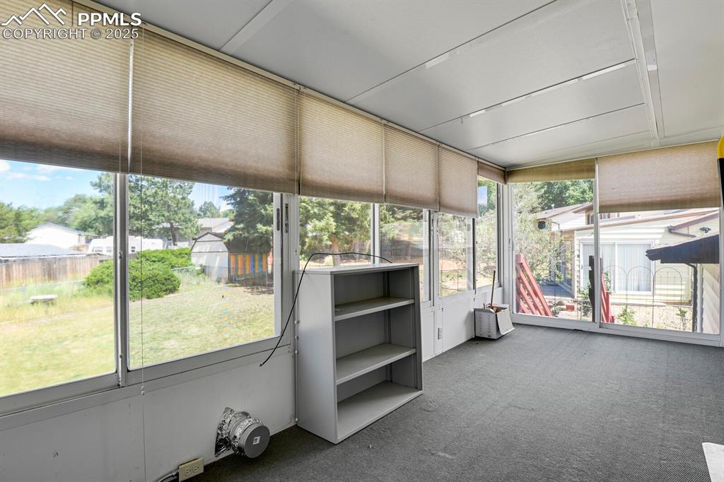 1044 Doyle Place Colorado Springs CO 80915