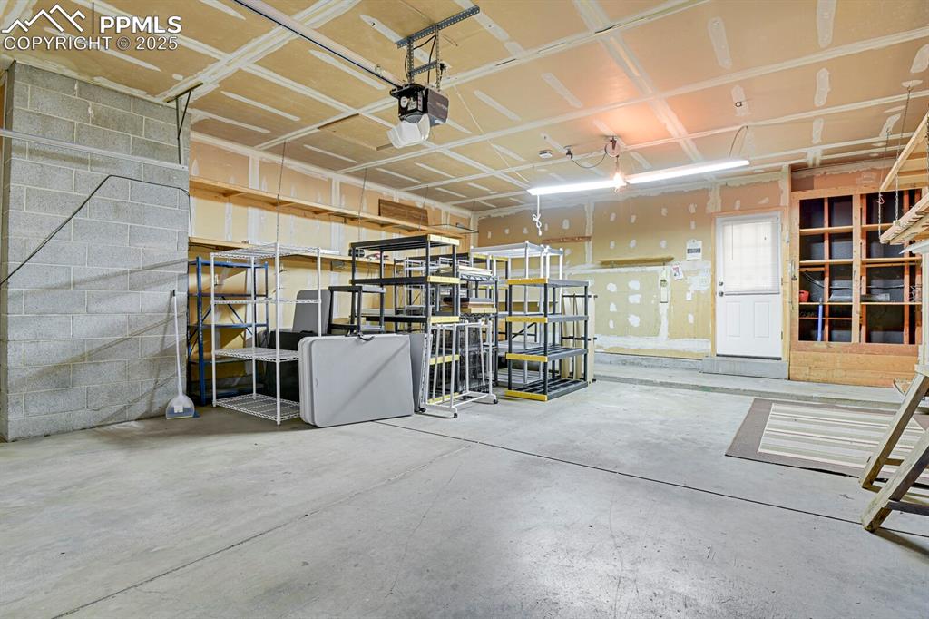 1044 Doyle Place Colorado Springs CO 80915