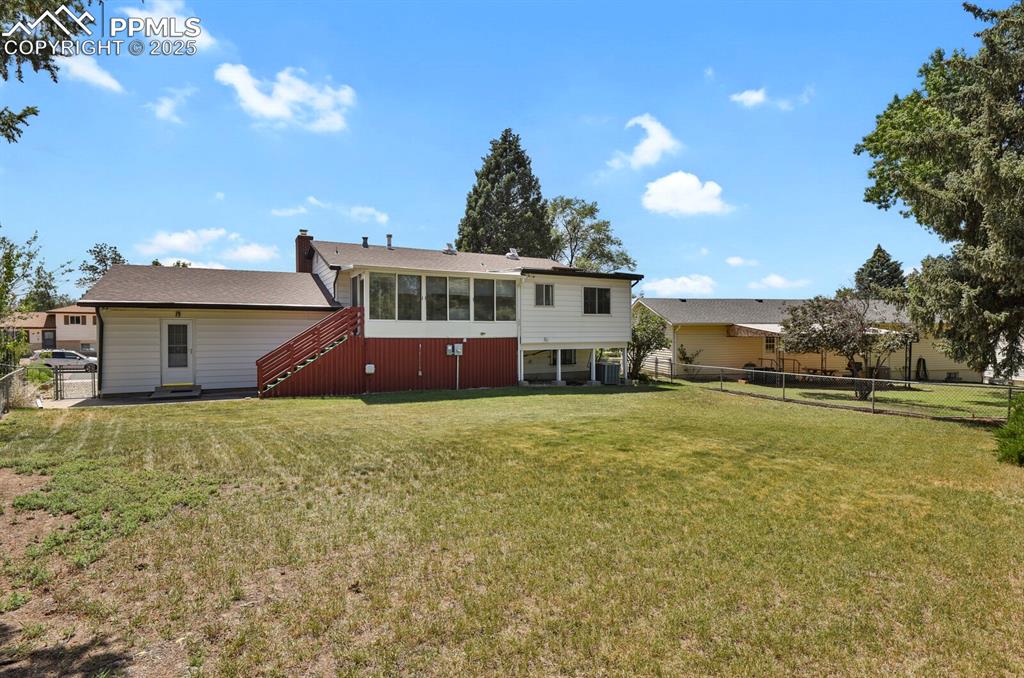 1044 Doyle Place Colorado Springs CO 80915