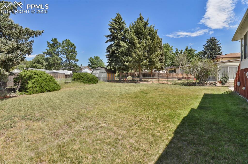 1044 Doyle Place Colorado Springs CO 80915