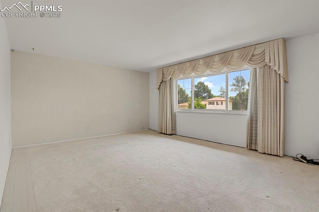 1044 Doyle Place Colorado Springs CO 80915