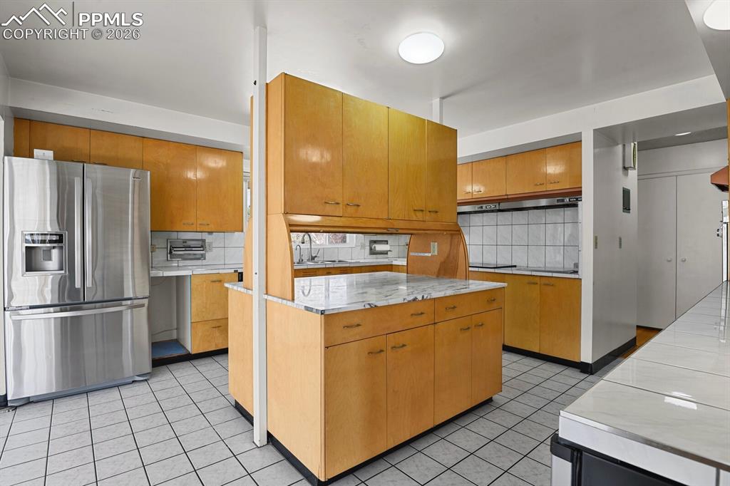 2240 Mesa Road Colorado Springs CO 80904