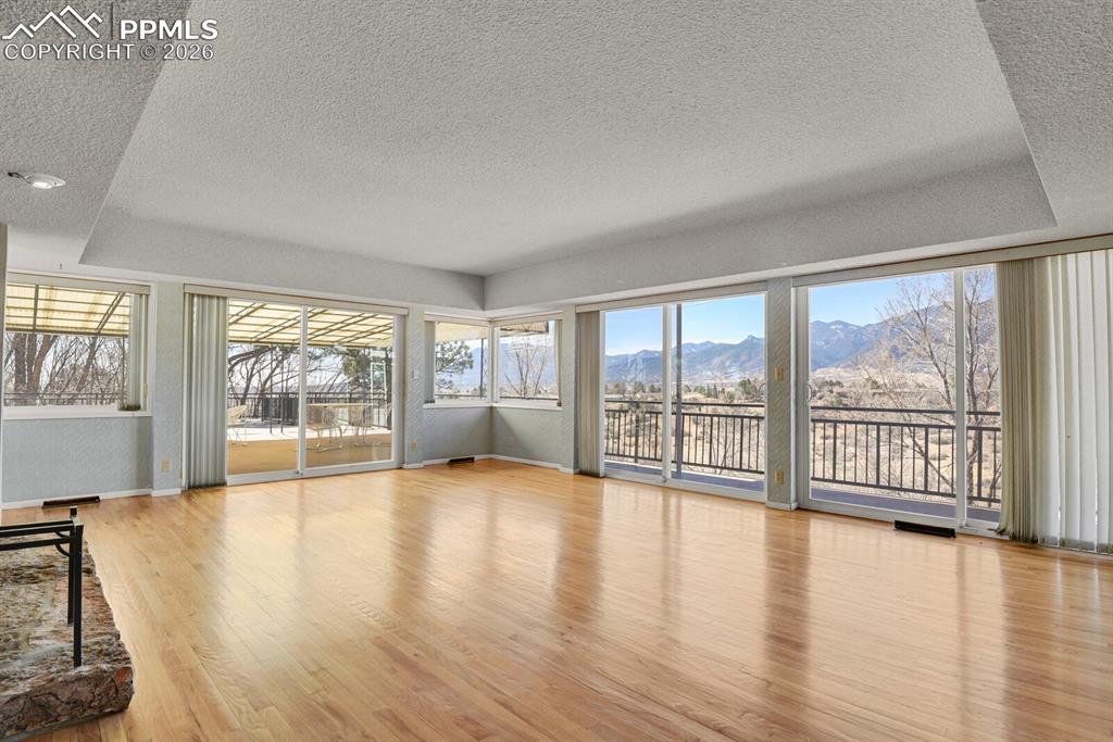 2240 Mesa Road Colorado Springs CO 80904
