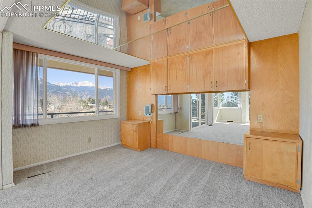 2240 Mesa Road Colorado Springs CO 80904
