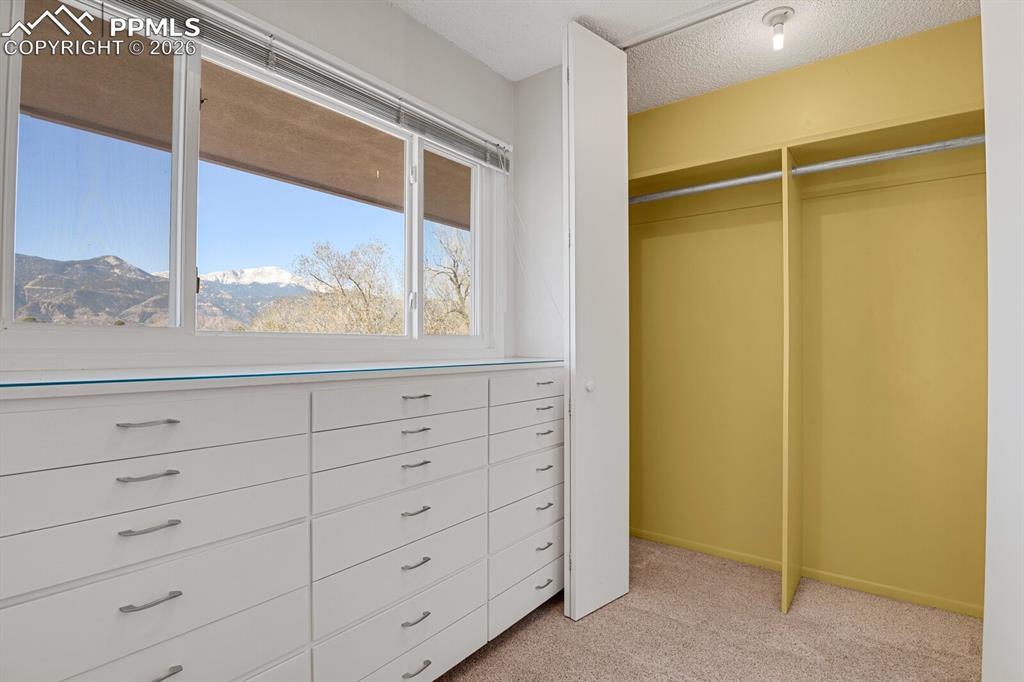 2240 Mesa Road Colorado Springs CO 80904