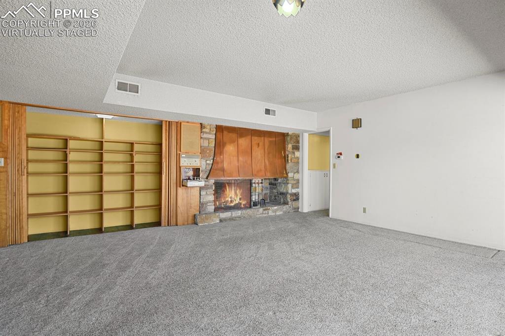 2240 Mesa Road Colorado Springs CO 80904