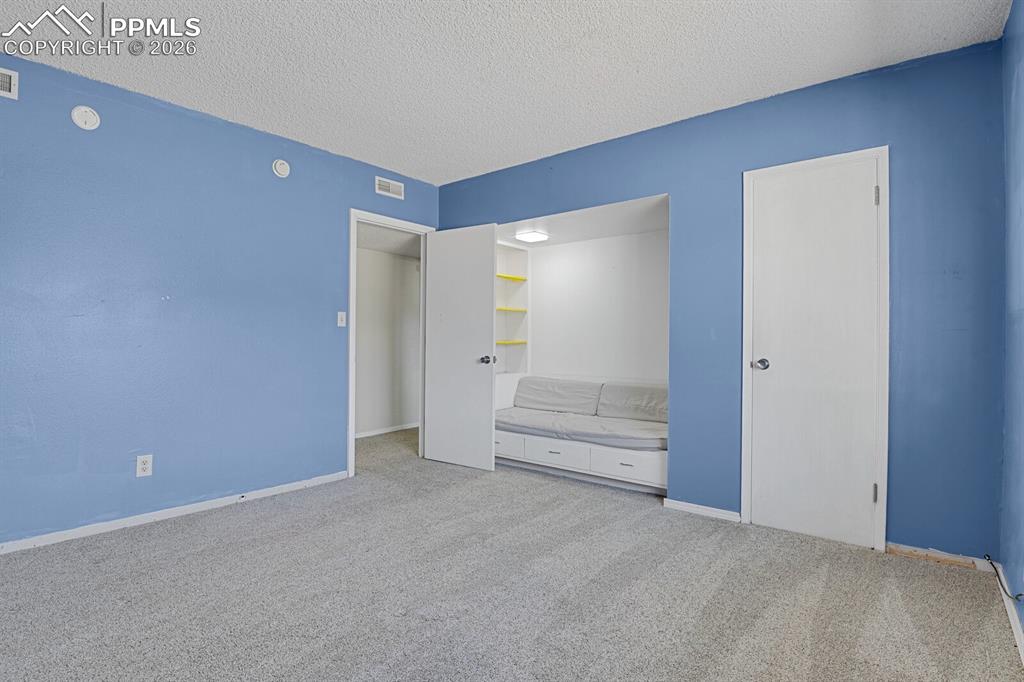 2240 Mesa Road Colorado Springs CO 80904