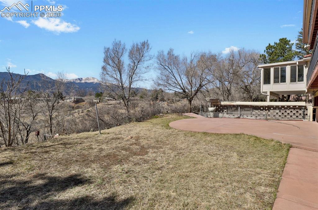 2240 Mesa Road Colorado Springs CO 80904