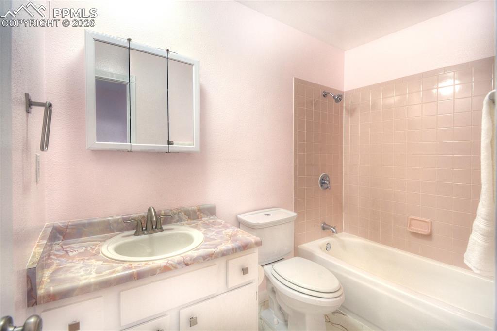 4529 Allison Drive Colorado Springs CO 80916