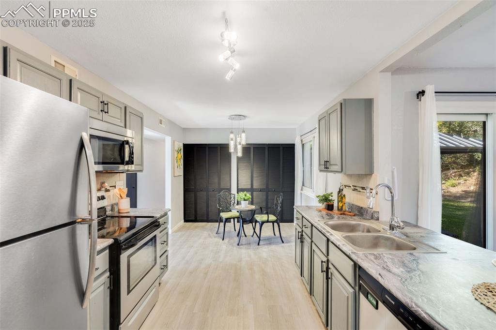 1270 Commanchero Drive Colorado Springs CO 80915