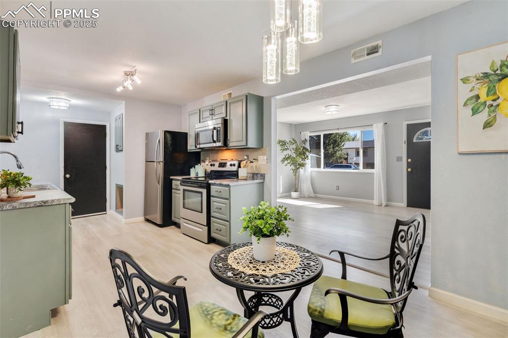 1270 Commanchero Drive Colorado Springs CO 80915