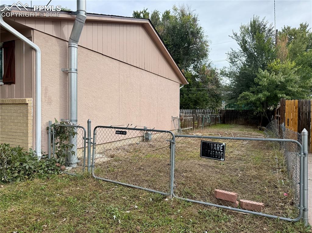 839 Querida Drive Colorado Springs CO 80909