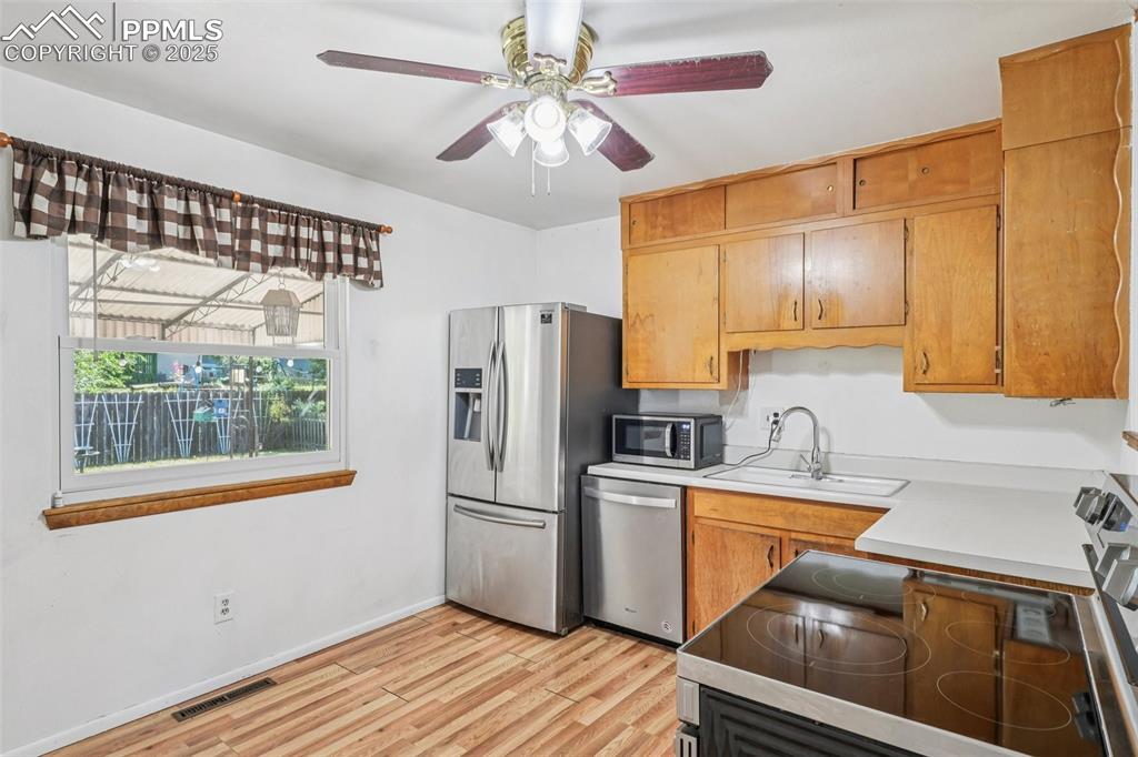 839 Querida Drive Colorado Springs CO 80909