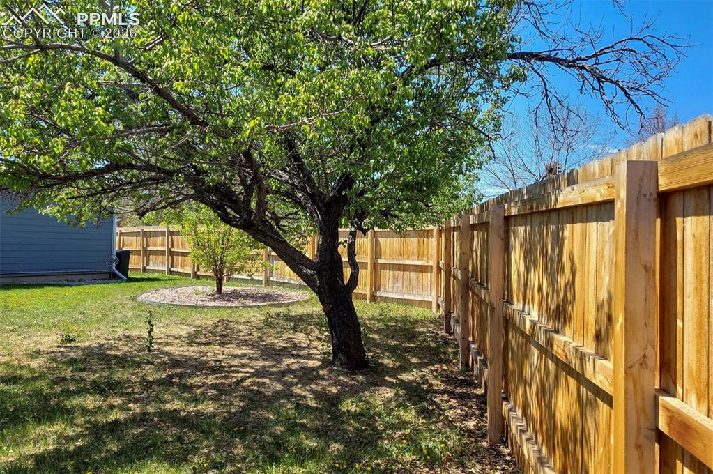 1089 S Johnson Way Lakewood CO 80226
