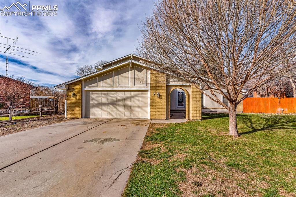 7 Kingsbridge Place Pueblo CO 81001