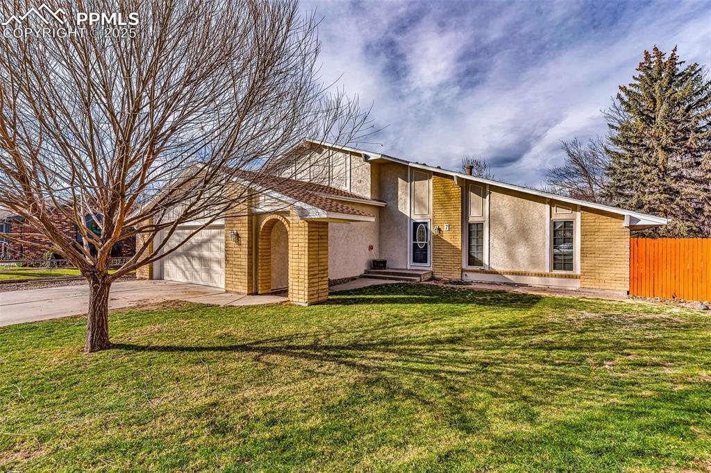 7 Kingsbridge Place Pueblo CO 81001