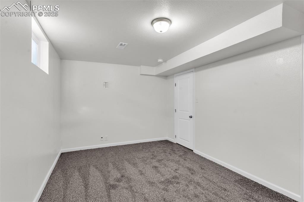 7 Kingsbridge Place Pueblo CO 81001