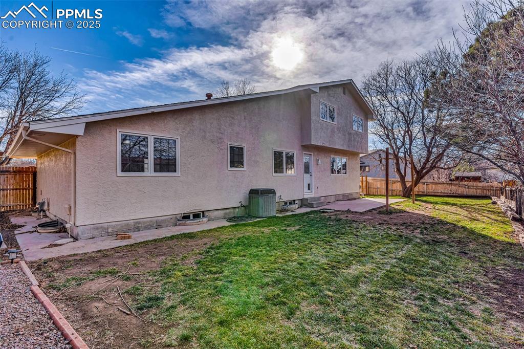 7 Kingsbridge Place Pueblo CO 81001