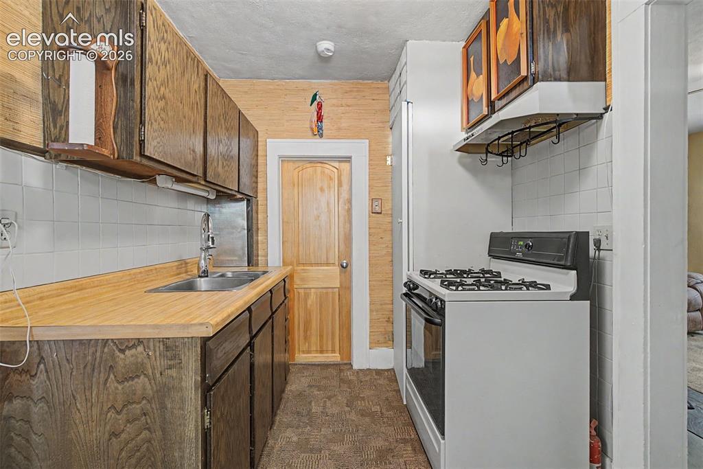 1830 Mesita Court Colorado Springs CO 80905