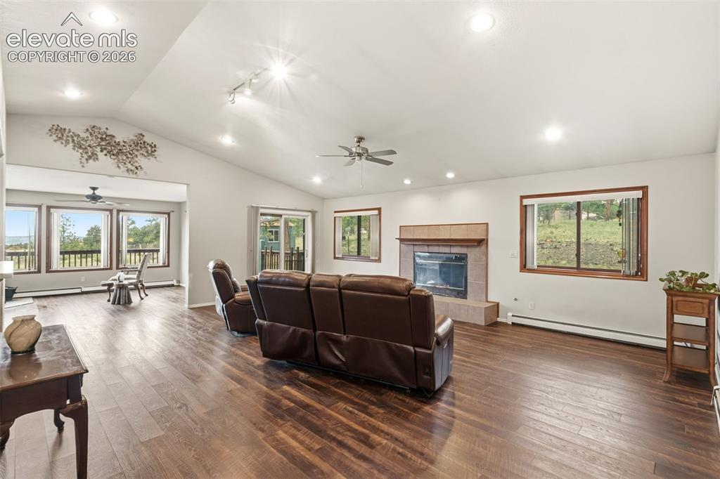 51 Carriage Drive Florissant CO 80816