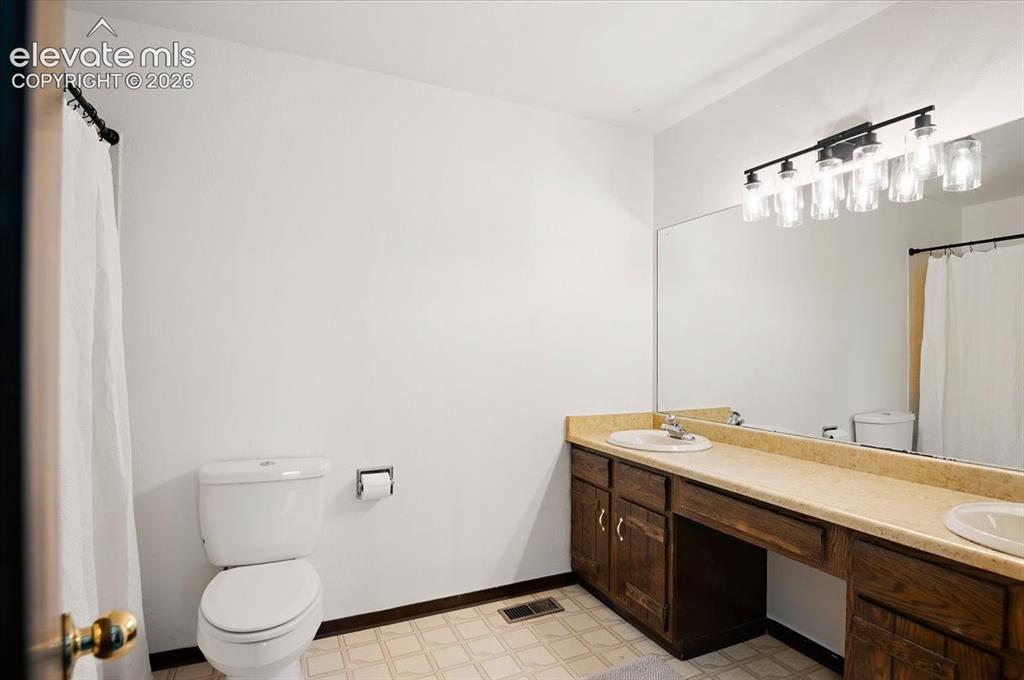 208 Starlite Drive Pueblo CO 81005