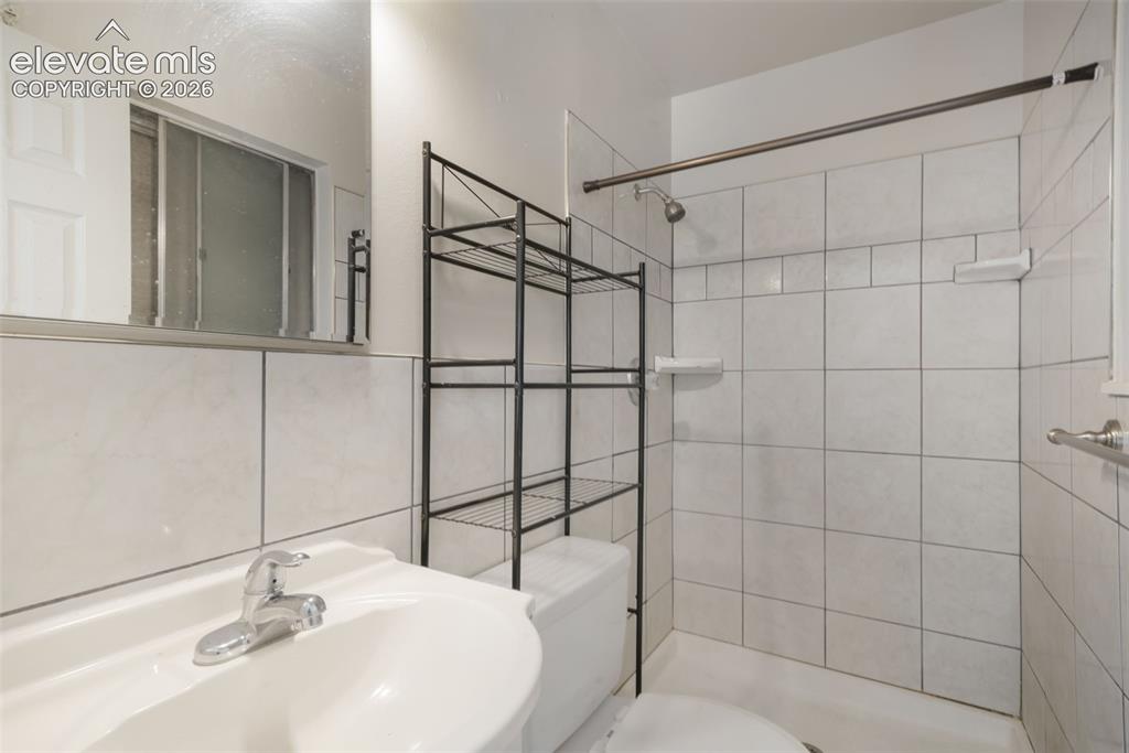 6635 Ocean Avenue Colorado Springs CO 80911