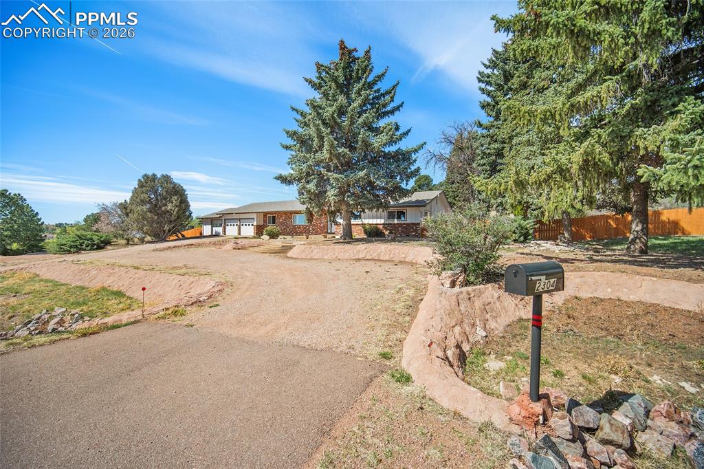 2304 Lazy R Lane Colorado Springs CO 80915
