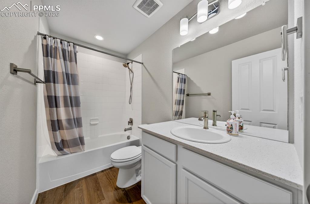 3932 Ryedale Way Colorado Springs CO 80922