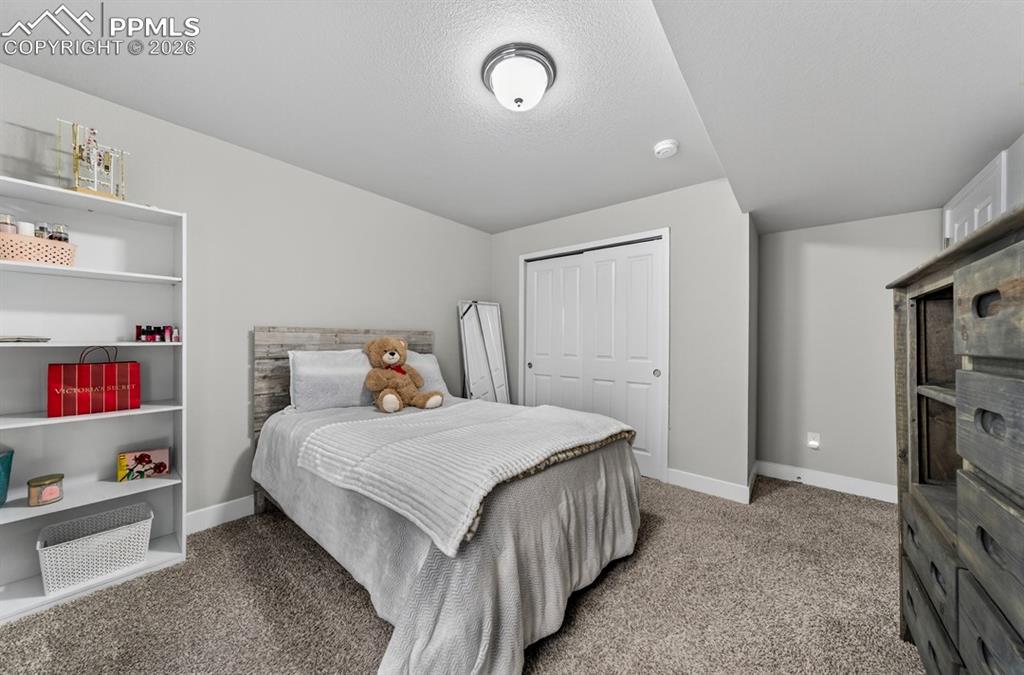 3932 Ryedale Way Colorado Springs CO 80922