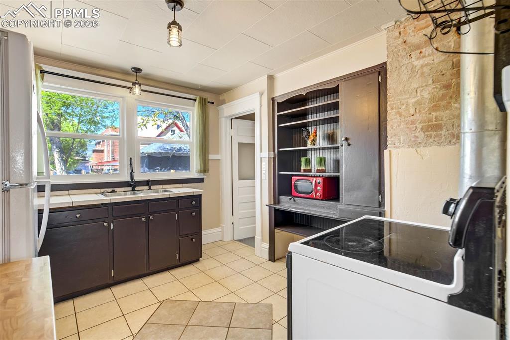 1126 N Corona Street Colorado Springs CO 80903