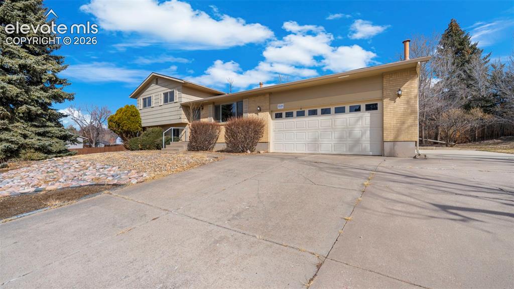 3325 Raindrop Drive Colorado Springs CO 80917