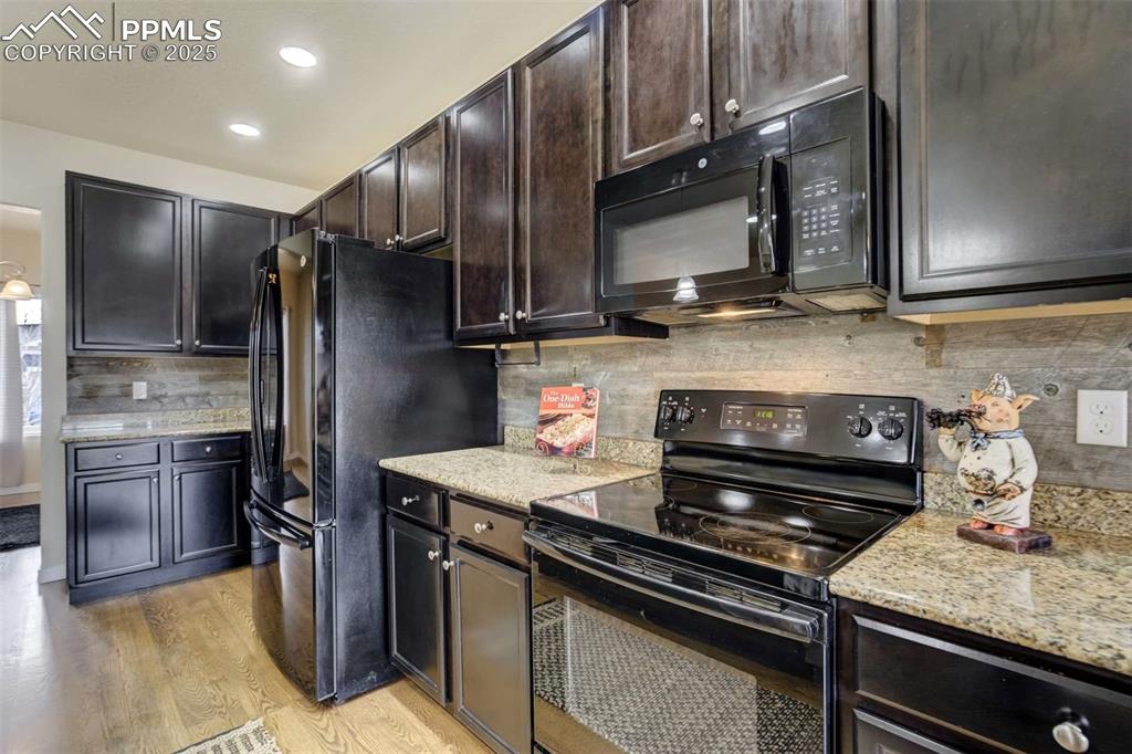 1073 Antrim Loop Colorado Springs CO 80910