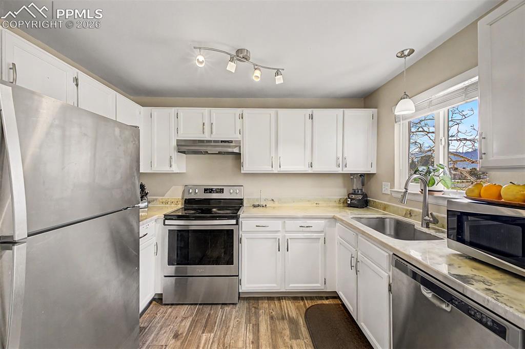 1230 Bayberry Drive Colorado Springs CO 80916