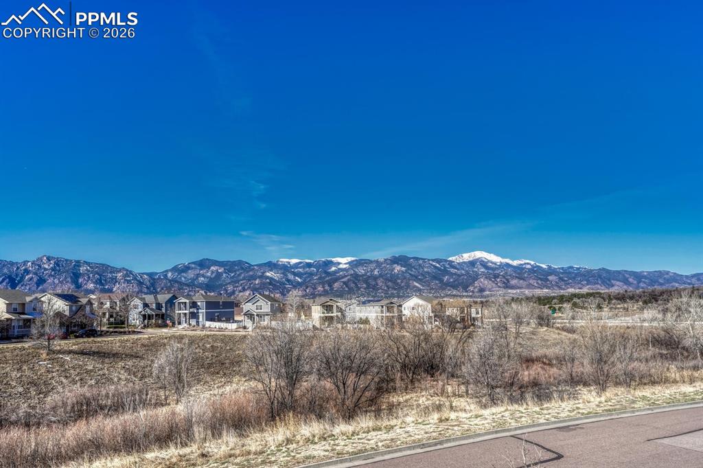 898 Antrim Loop Colorado Springs CO 80910