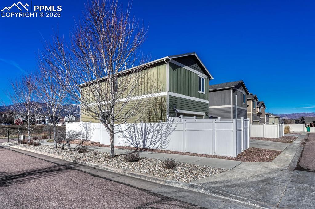 898 Antrim Loop Colorado Springs CO 80910