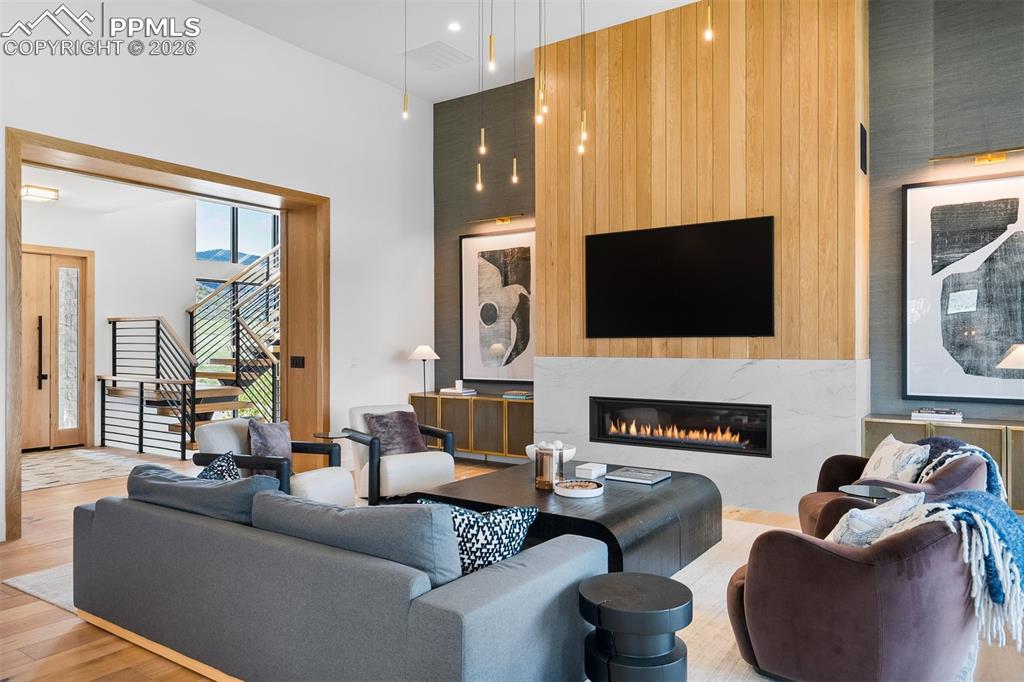 5815 Peppy San Circle Larkspur CO 80118