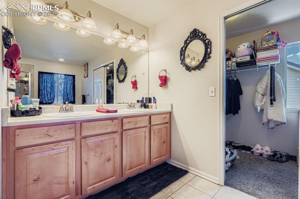 11724 Wildwood Ridge Drive Colorado Springs CO 80921