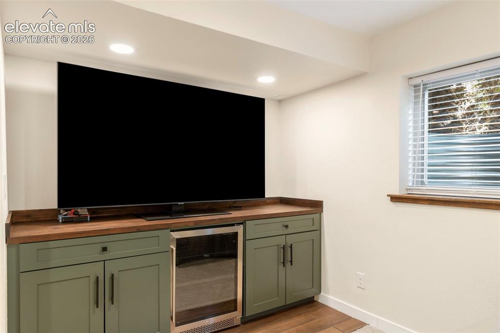 2725 Helmsdale Drive Colorado Springs CO 80920