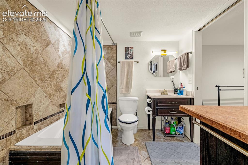 6538 Fowler Drive Colorado Springs CO 80923