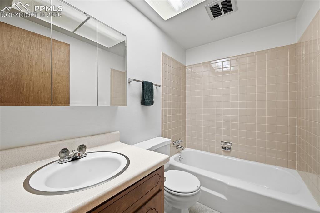 1524 Zaiger Place Colorado Springs CO 80915