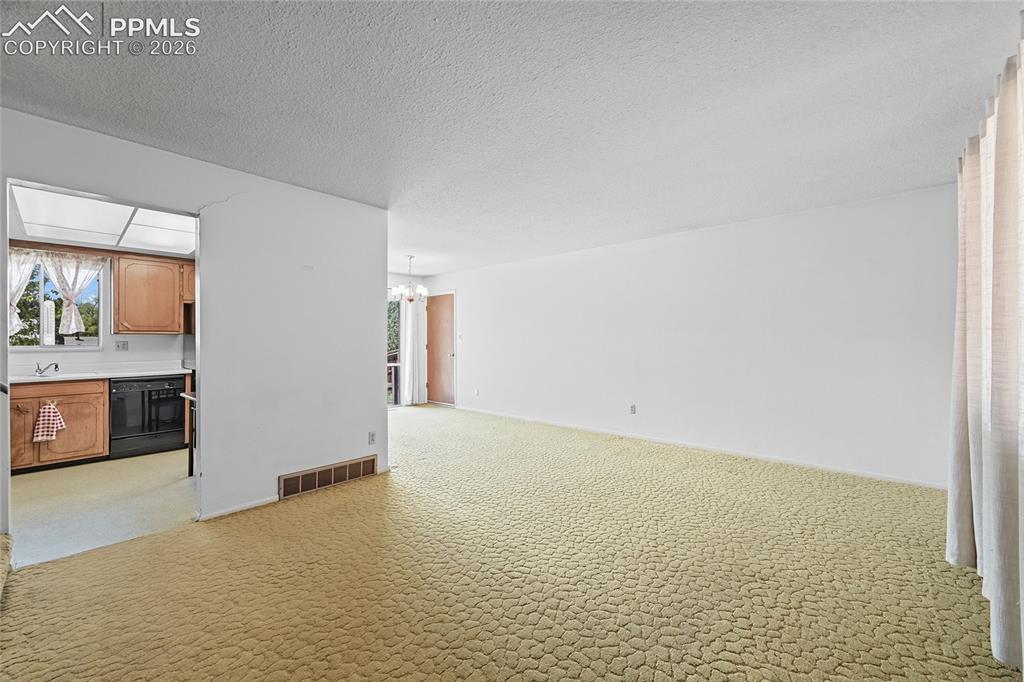 1524 Zaiger Place Colorado Springs CO 80915