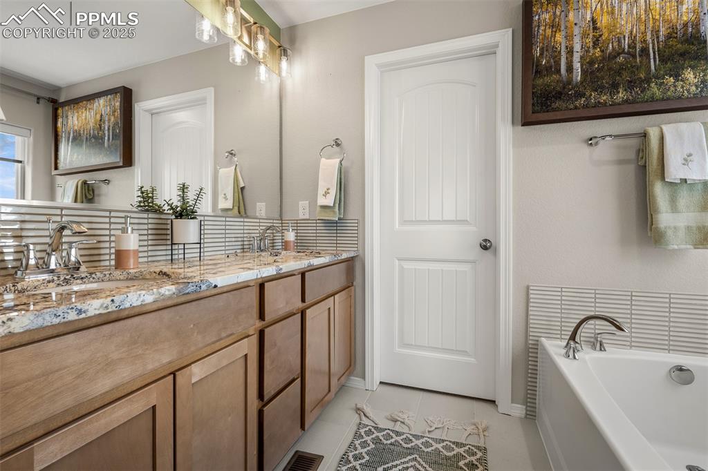 9389 Mayflower Gulch Way Colorado Springs CO 80927