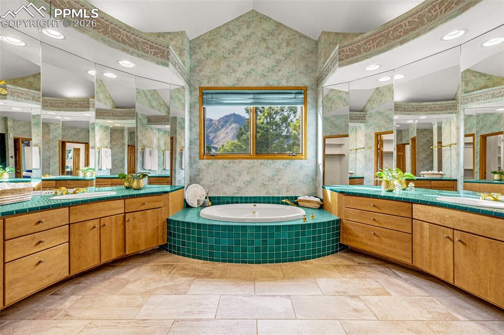 8315 Bluffview Way Colorado Springs CO 80919