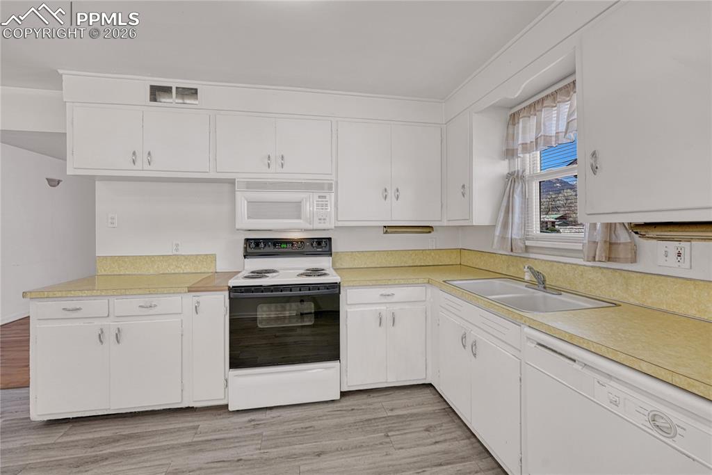 1810 W Boulder Street Colorado Springs CO 80904