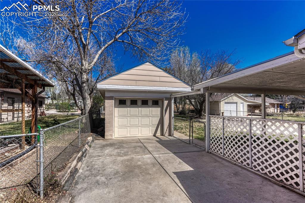 1810 W Boulder Street Colorado Springs CO 80904