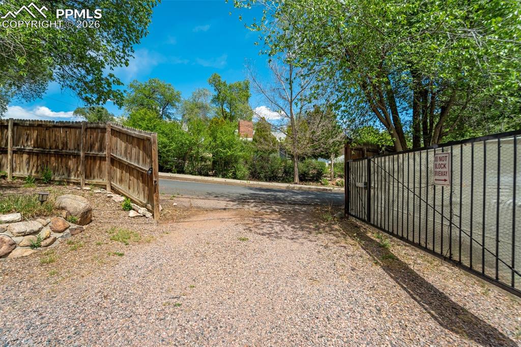 410 Yucca Drive Colorado Springs CO 80905